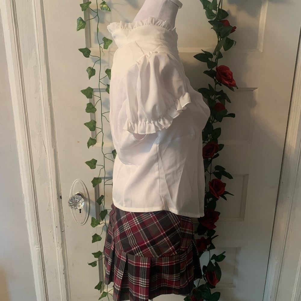 White Button-Up Blouse - Picture 5 of 6